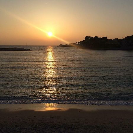 Les Hameaux De Provence - Piscine Et Place De Parking Privee - Acces Plage Et Sentier Du Littoral 방돌 외부 사진